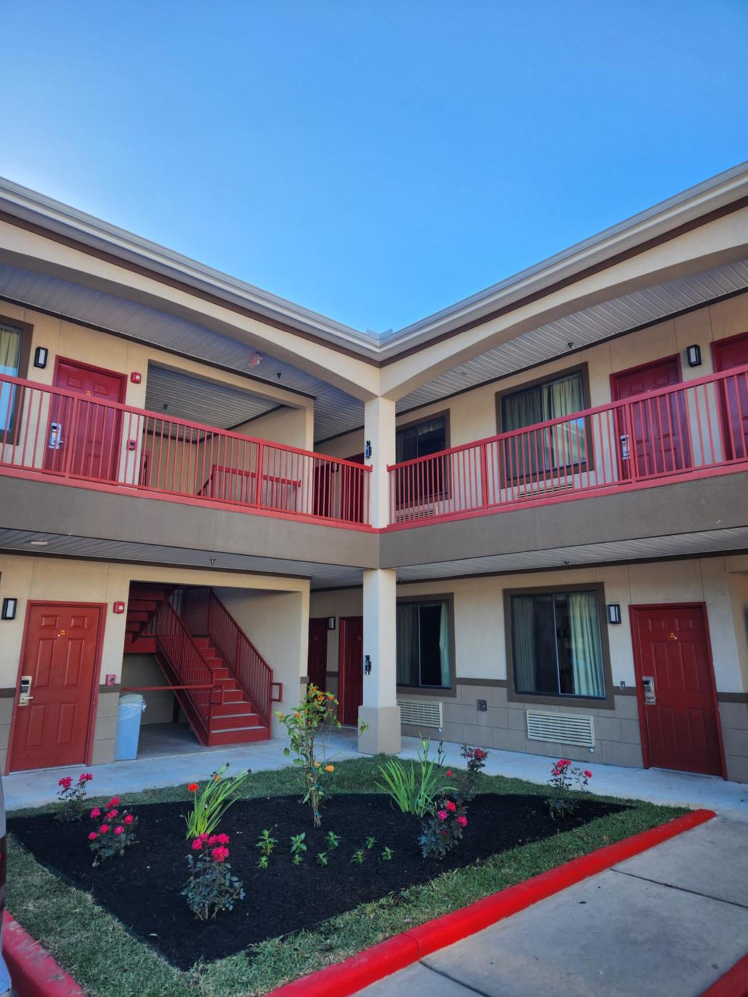 Palace Inn Sam Houston Race Park West Road Exterior foto