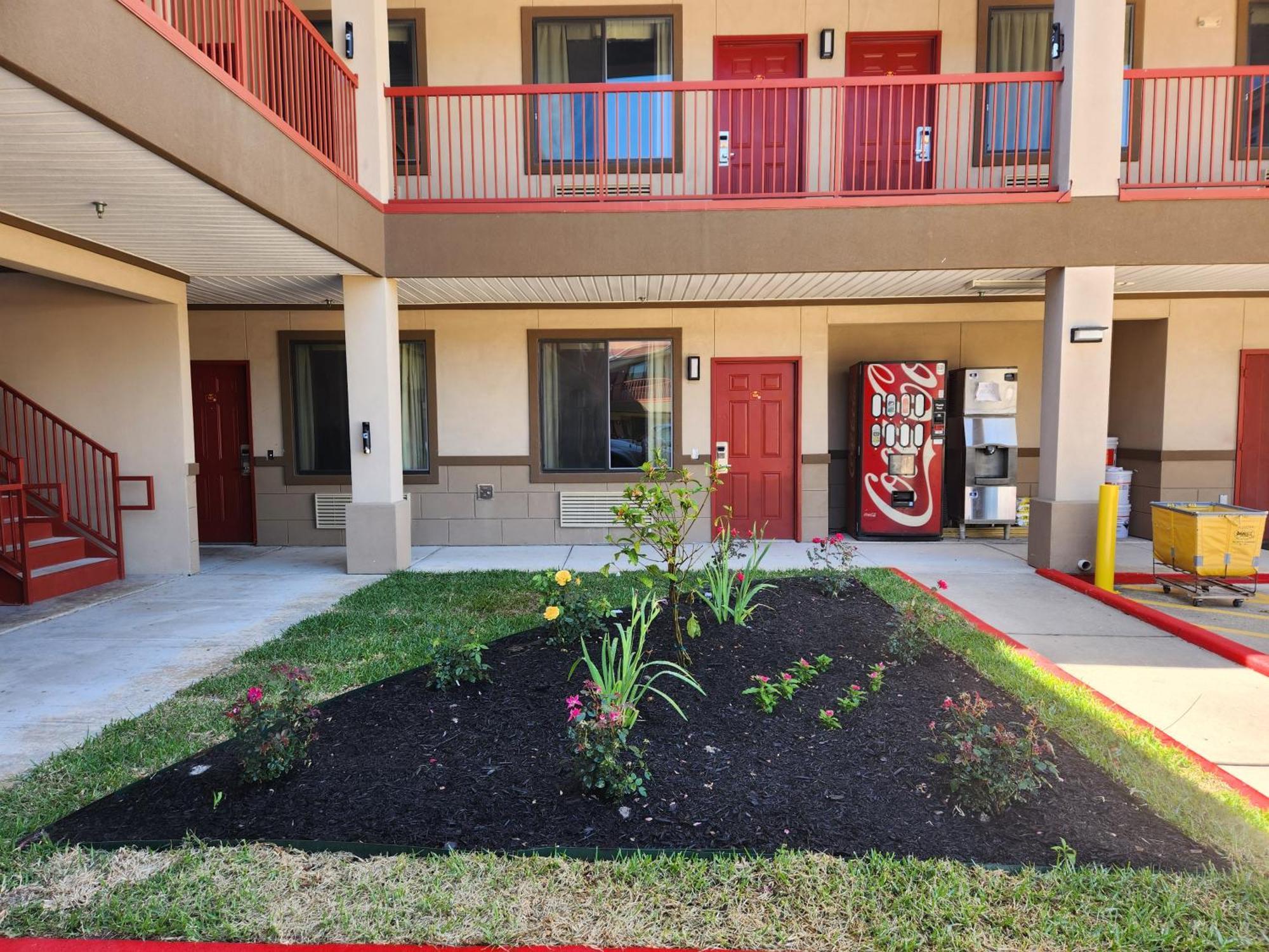 Palace Inn Sam Houston Race Park West Road Exterior foto